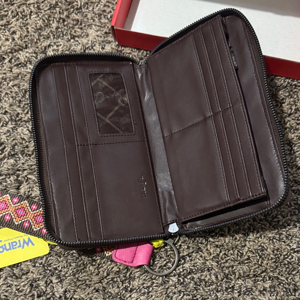 Wrangler Multicolor Patterned Wallet with Pink Trim - Picture 8 of 11